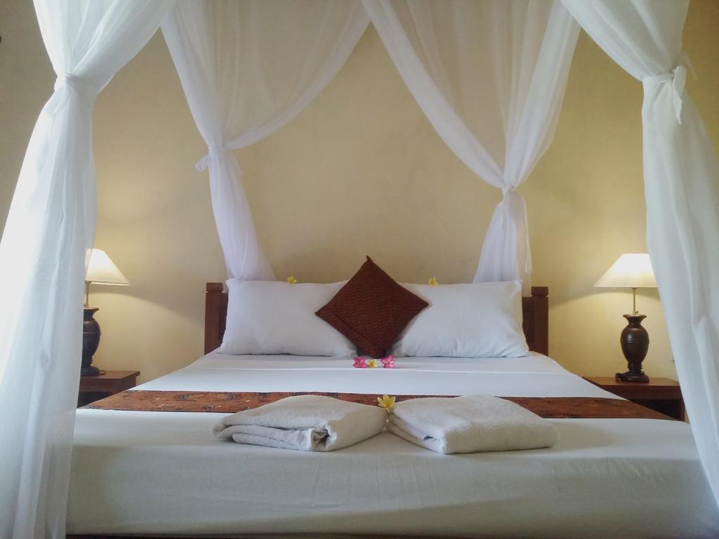 Molleh Guest House Pemuteran Esterno foto